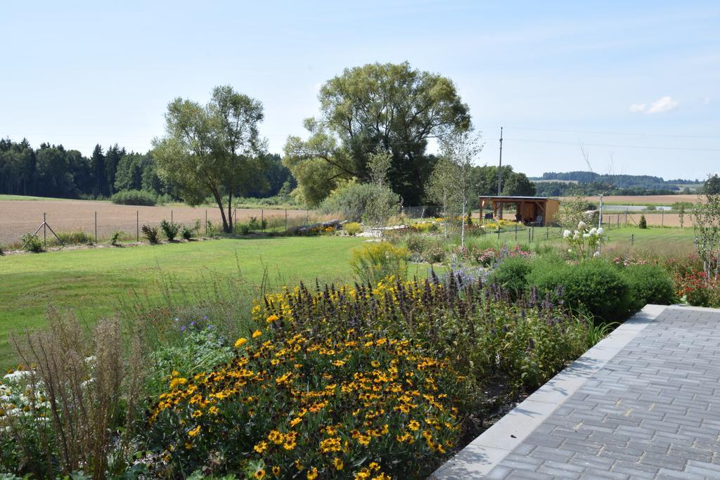 Penzion Na Samotach Jindřichův Hradec Exterior foto